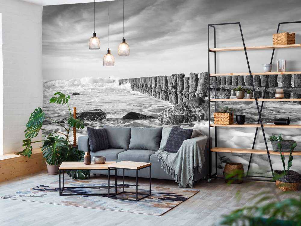 Skummende hav i svart og hvitt