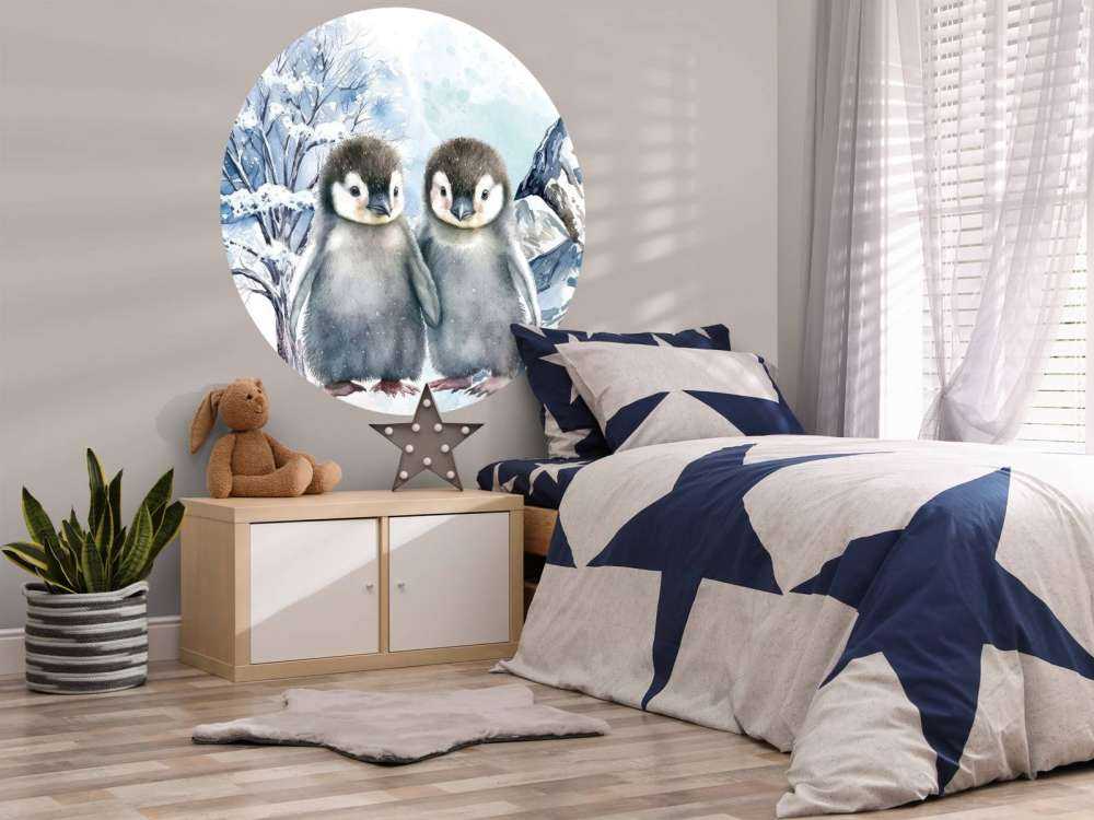 Skyggefulle pingviner i vinterlandskap