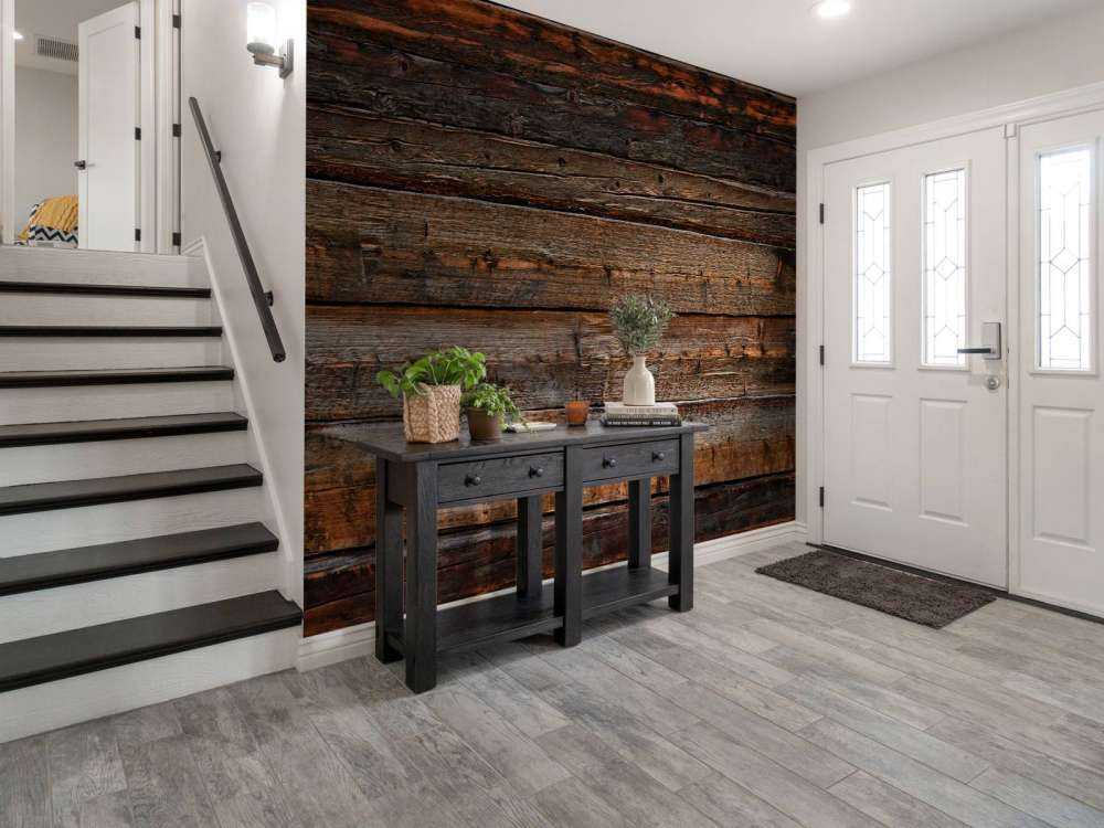 Gammelt brent treverk