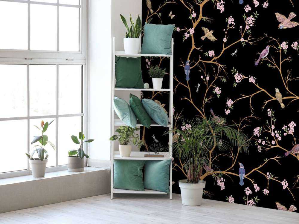 Blommande grenar med fåglar