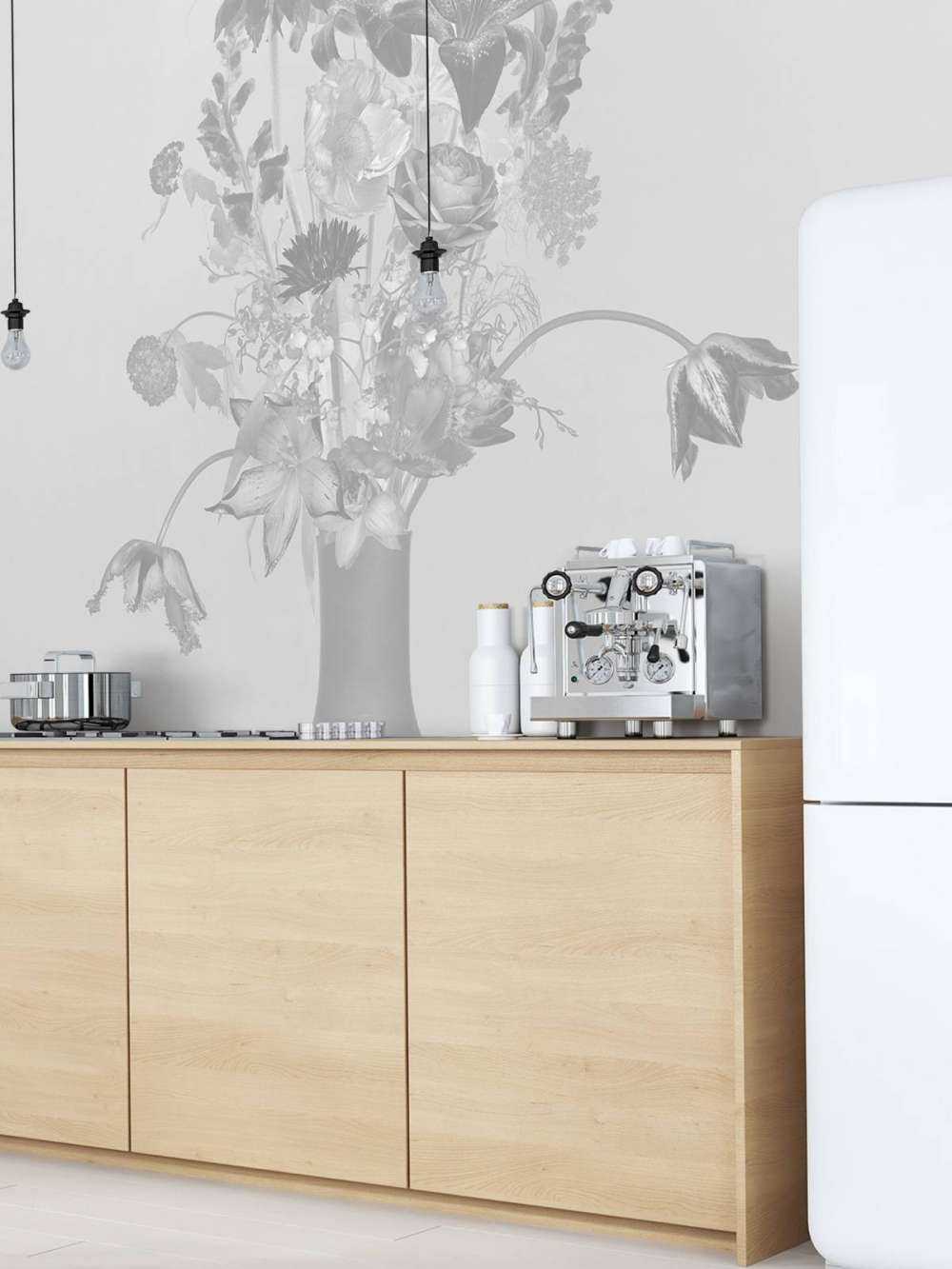 Generös blombukett svart och vit