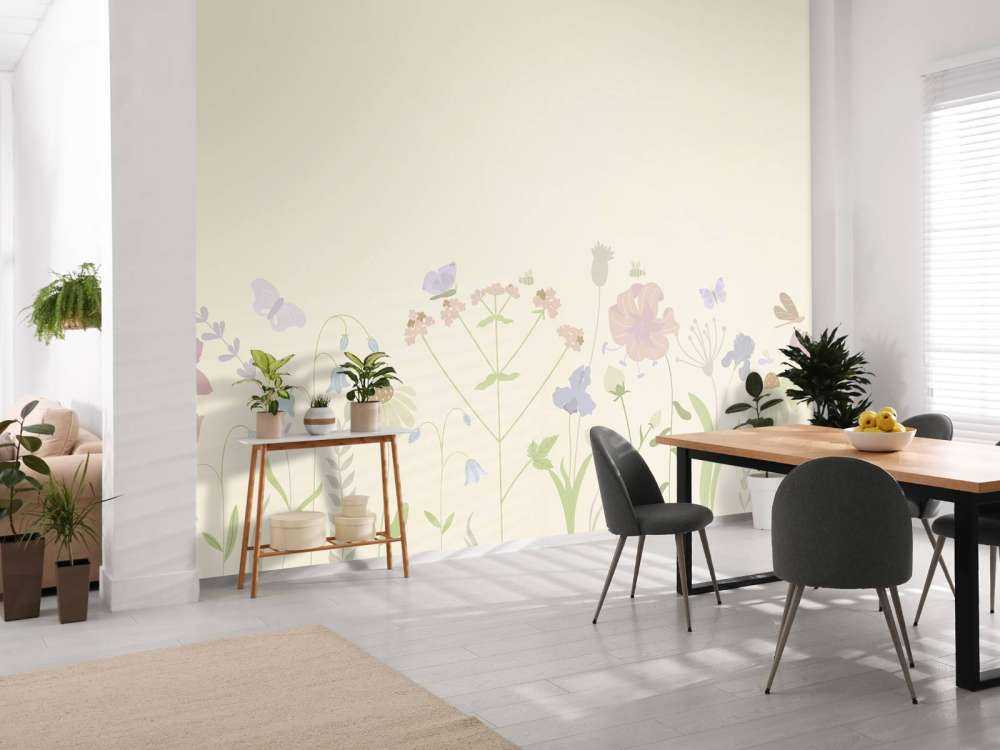 Blomsterfelt med sommerfugler beige, gammelrosa, grønn og lilla