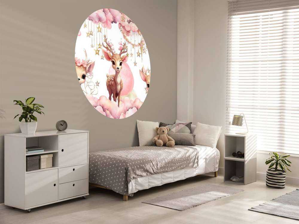 Drömmande hjort mellan stjärnorna