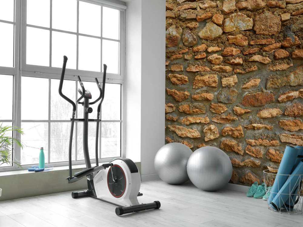 Vägg med grova stenar