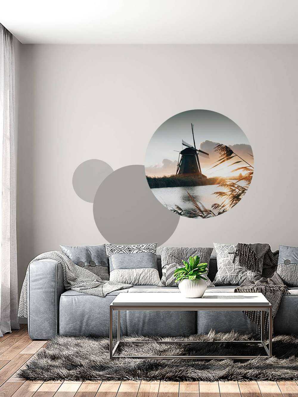 Väderkvarn vid soluppgång