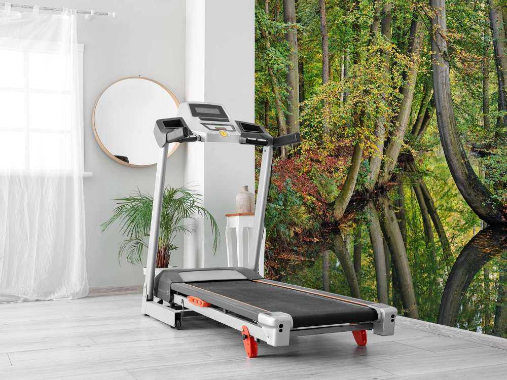 Refleksion af bøjede træer