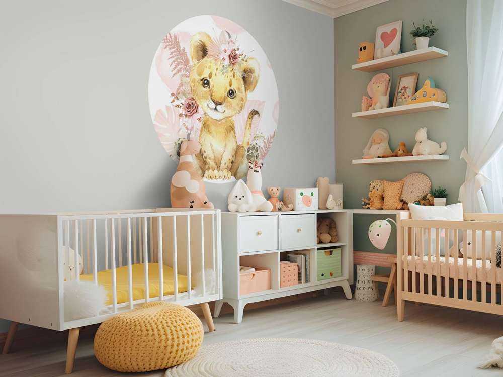 Lyserød jungle-løveunge