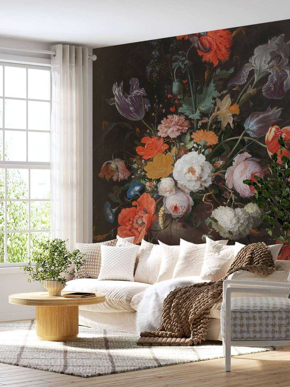 Stilleben med blomster og en klokke
