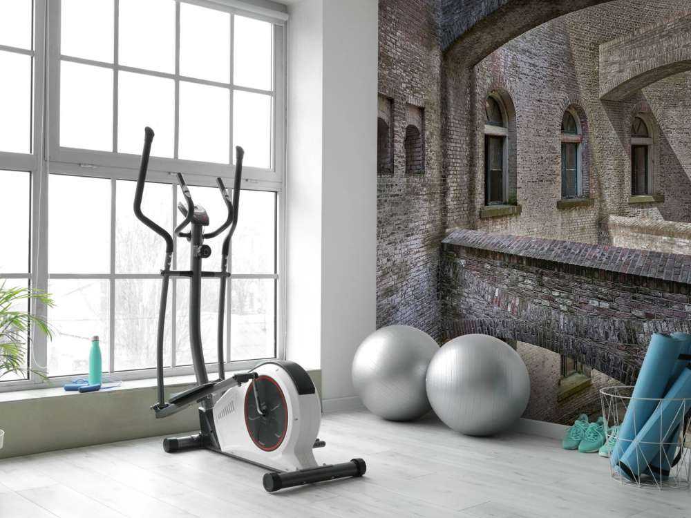 Gammal byggnad med bågar