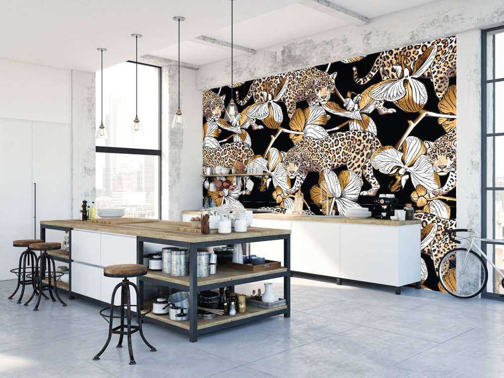 Jaguarer mellan orkidéer