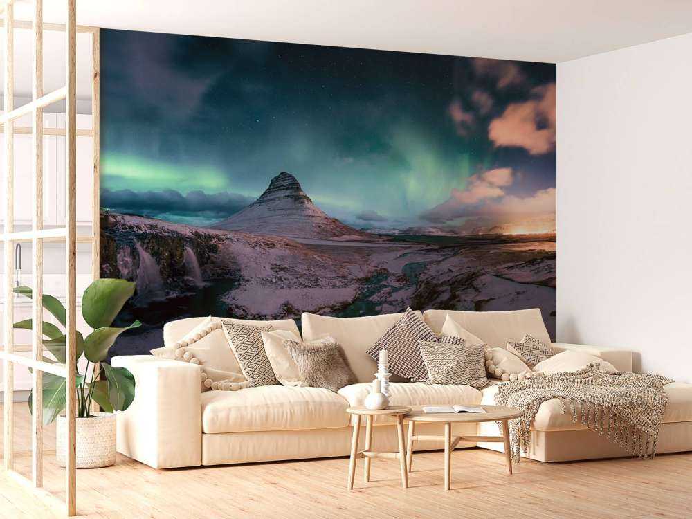 Kirkjufell med norrsken