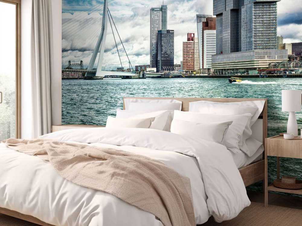 Skyline' Rotterdam med utsikt över Kop van Zuid i färg 