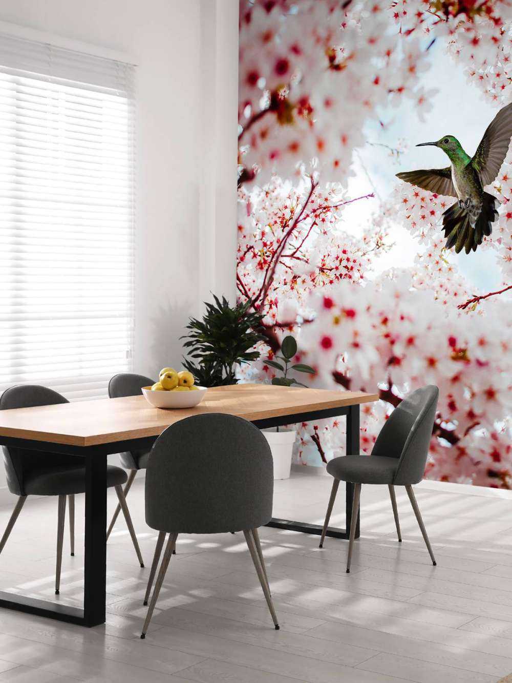 Kolibri mellem blomsterne