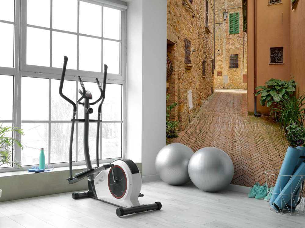 Gade med planter og blomster