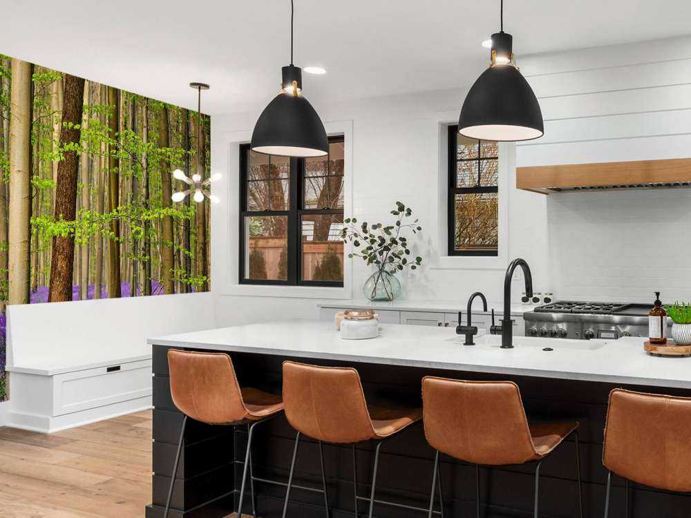 Skog med lilla blomster