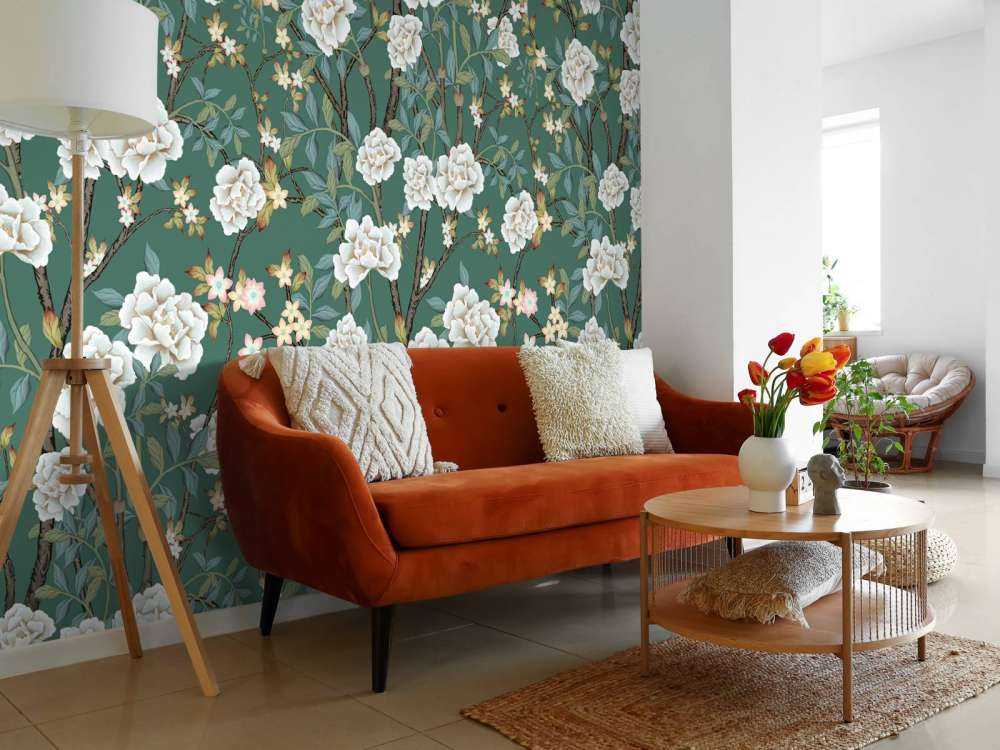 Peoner på grønn bakgrunn