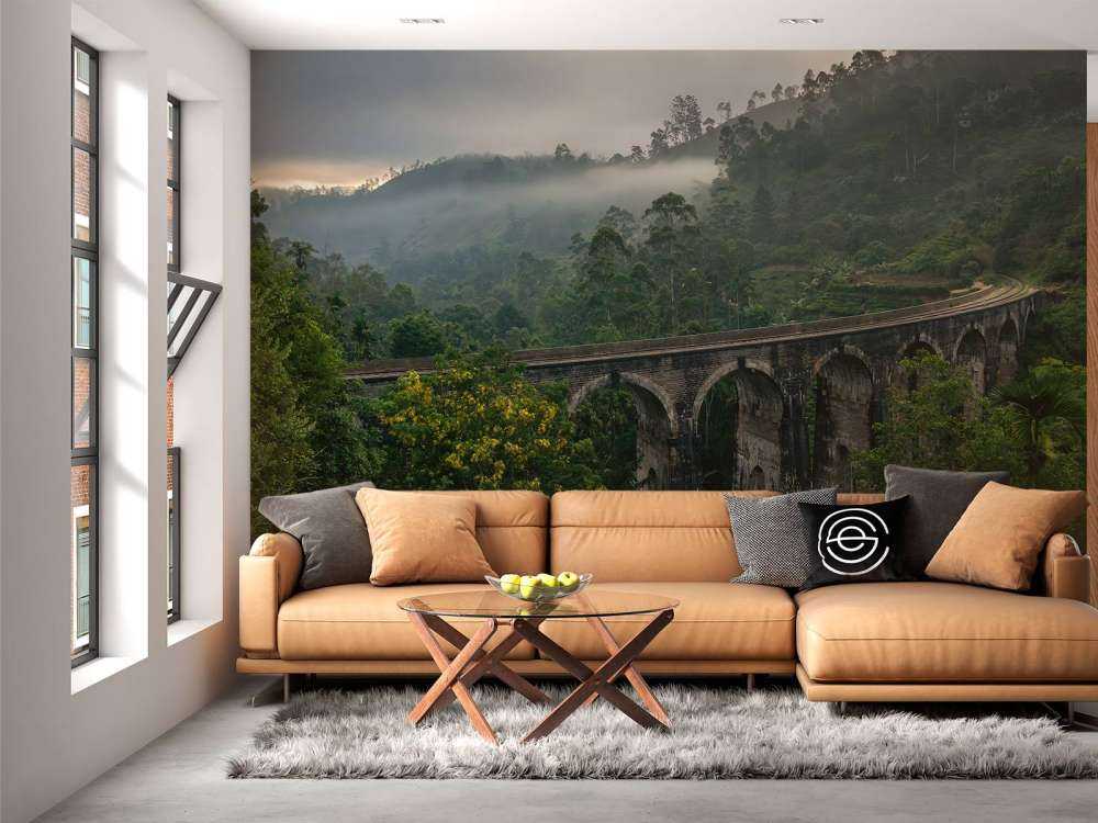 Järnvägsbro genom djungeln