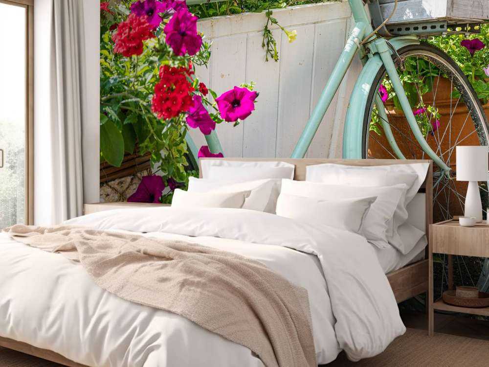 Gammel cykel med blomster