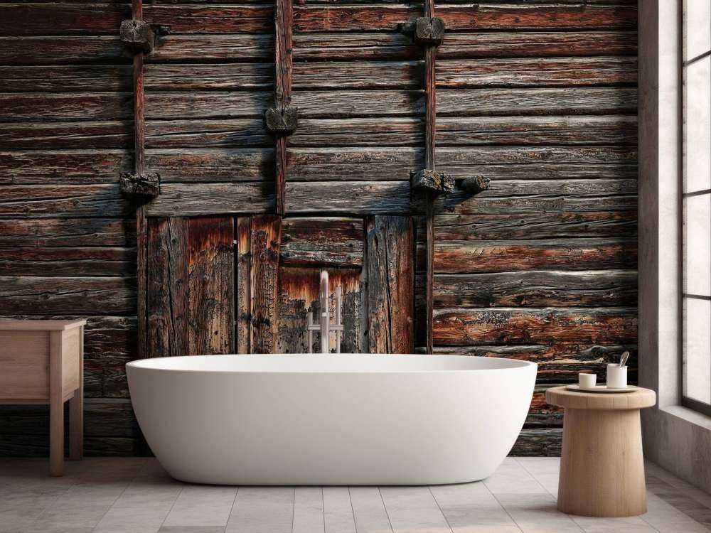 Gammelt træ med bjælker