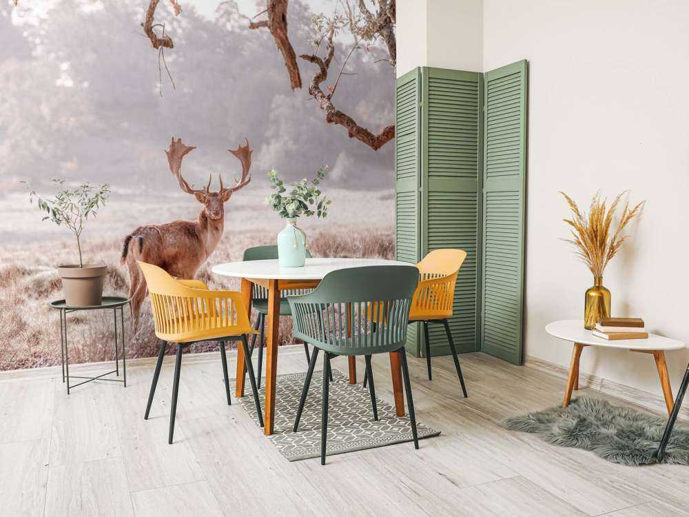 Rådjur på ett fält