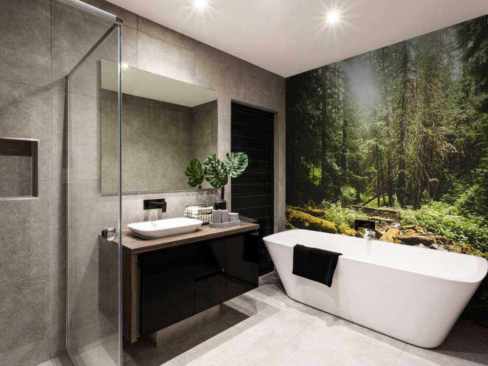 Vattenfall i en skog