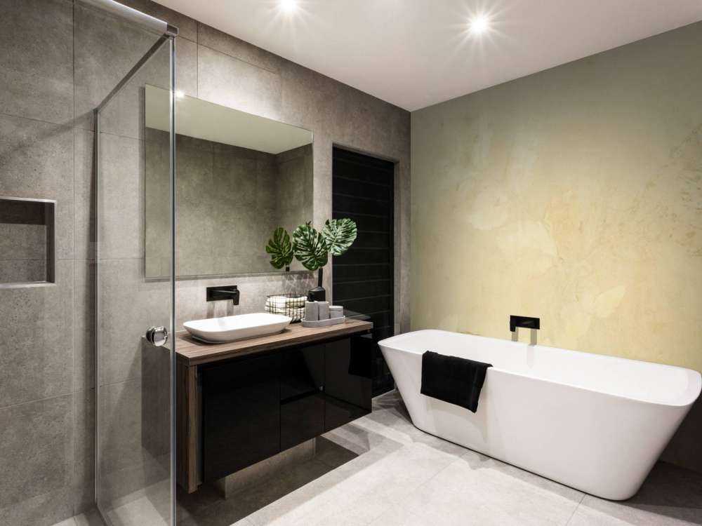 Weegbree og vill geranium - motlys