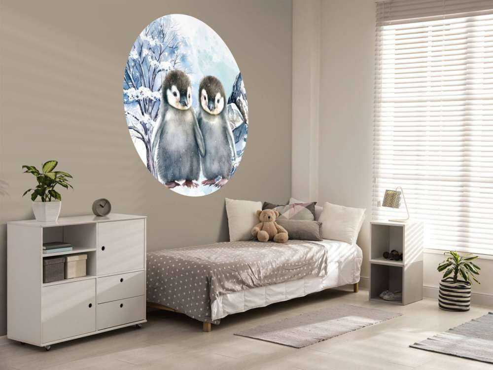 Skyggefulle pingviner i vinterlandskap