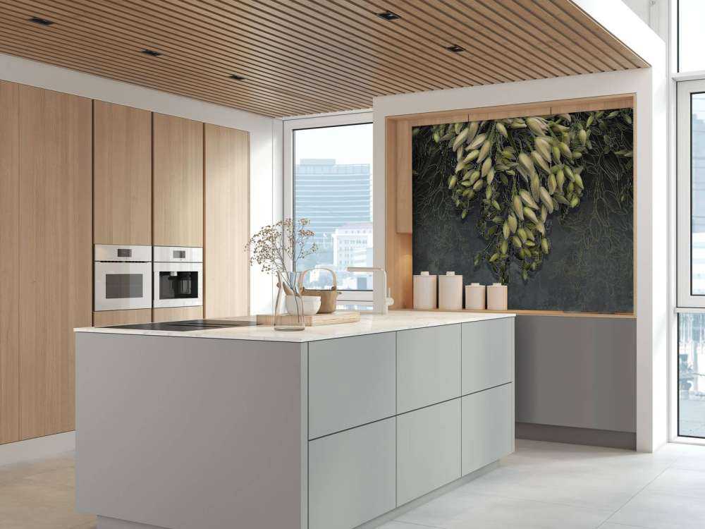 Hvite blomster kalyxer på en mørk grå betongkonstruksjon