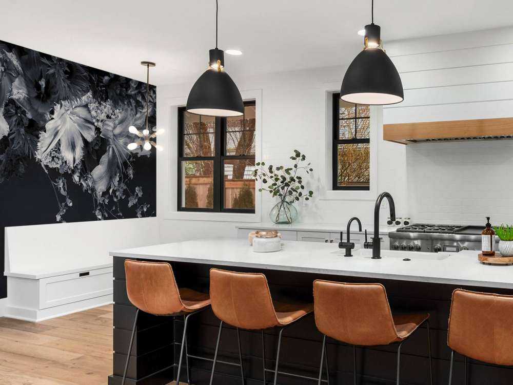 Komposittblomster i svart-hvitt