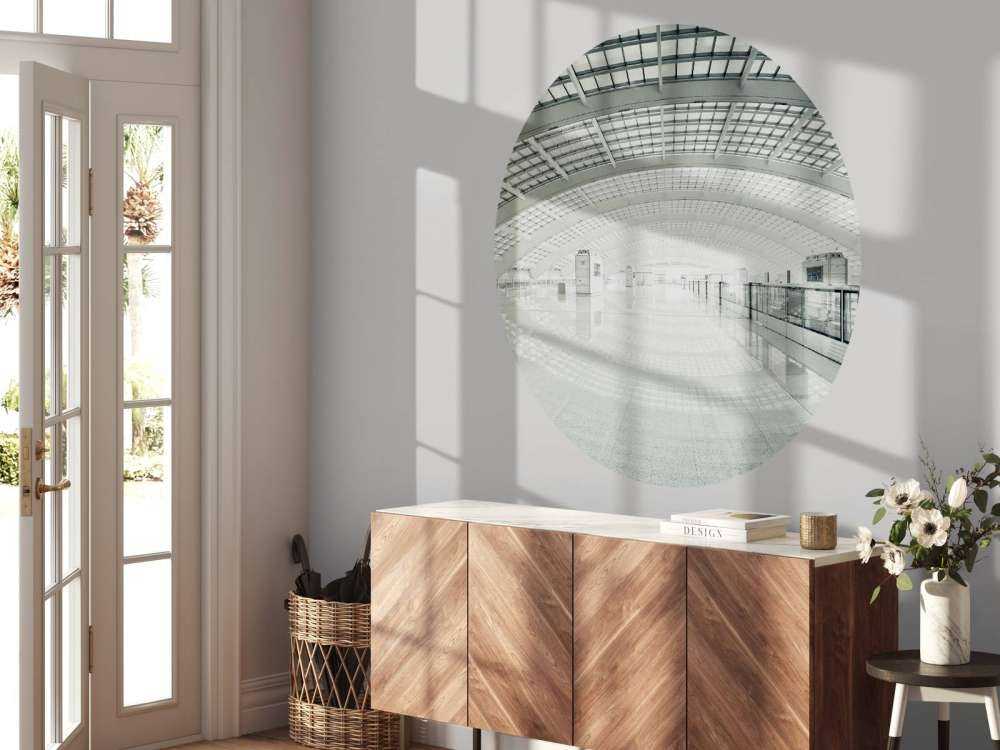 Moderne hall med avrunding