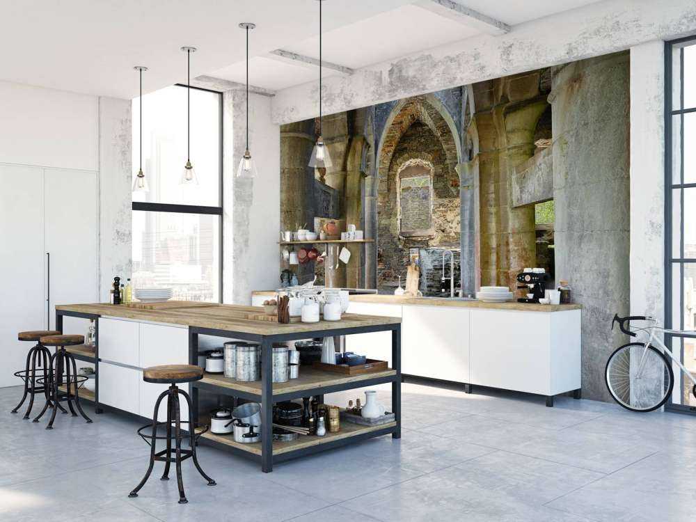 Forlatt bygning med buer