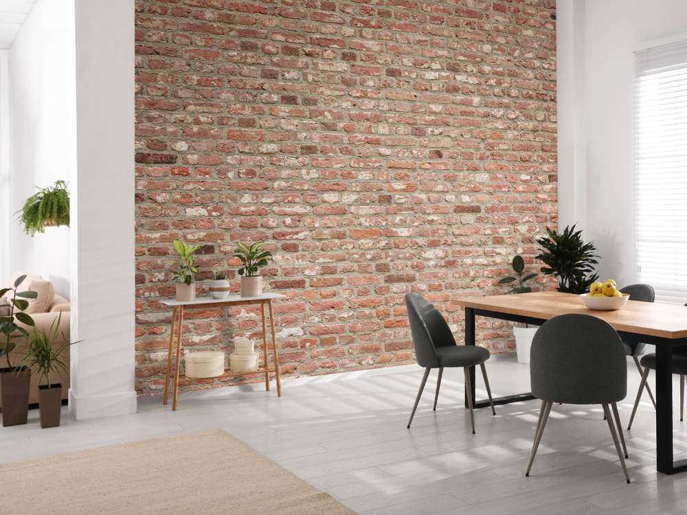 Vägg med tegelstenar i olika färger