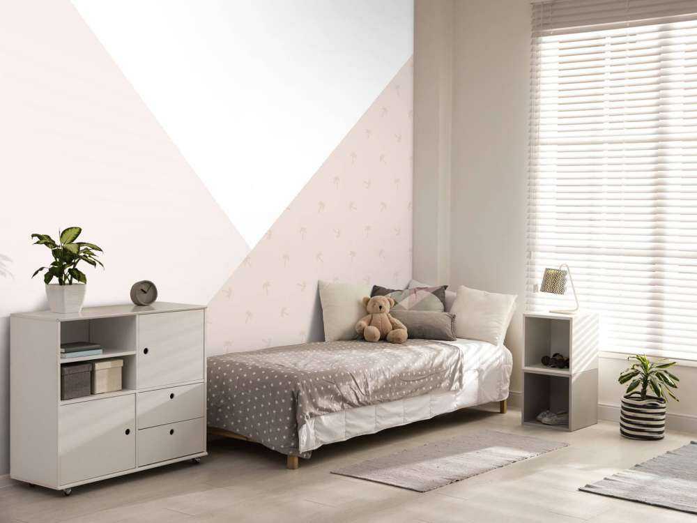 Lyserøde trekanter med palmer