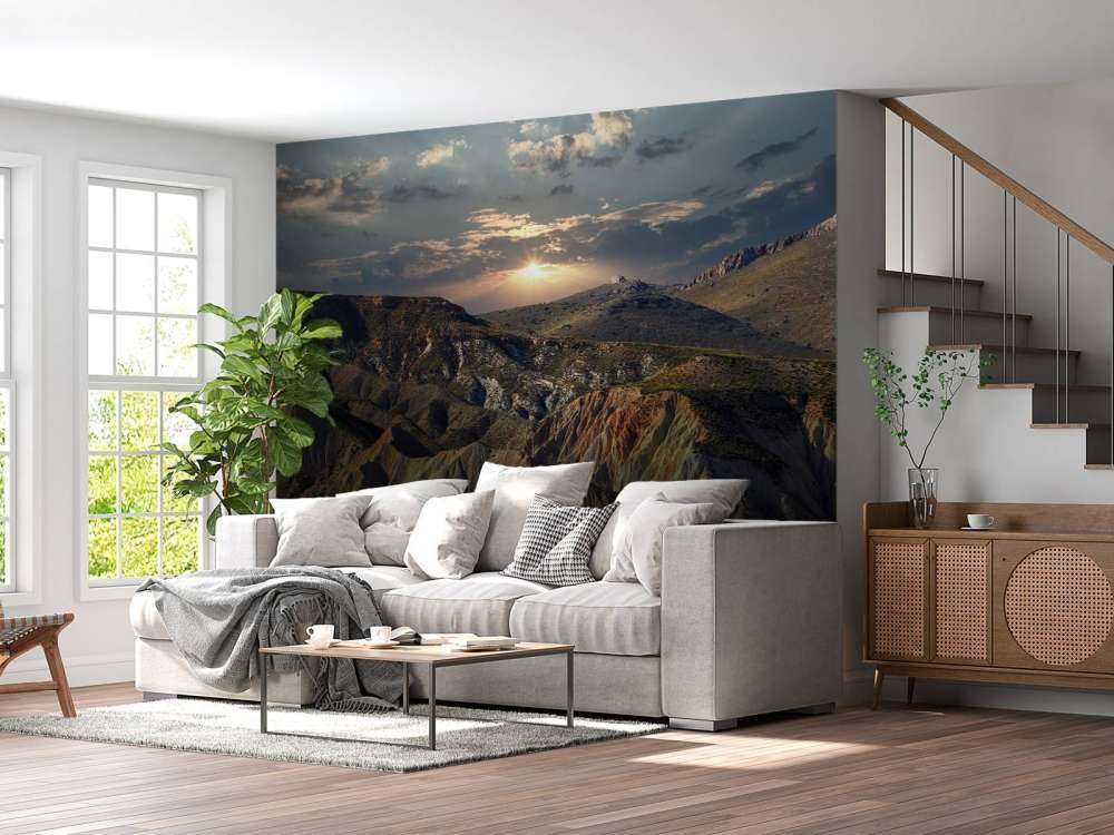 Solnedgang i bjergene