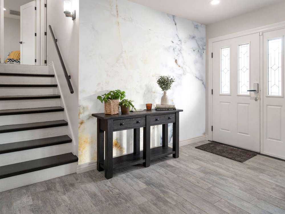 Hvid marmor med grå nuancer