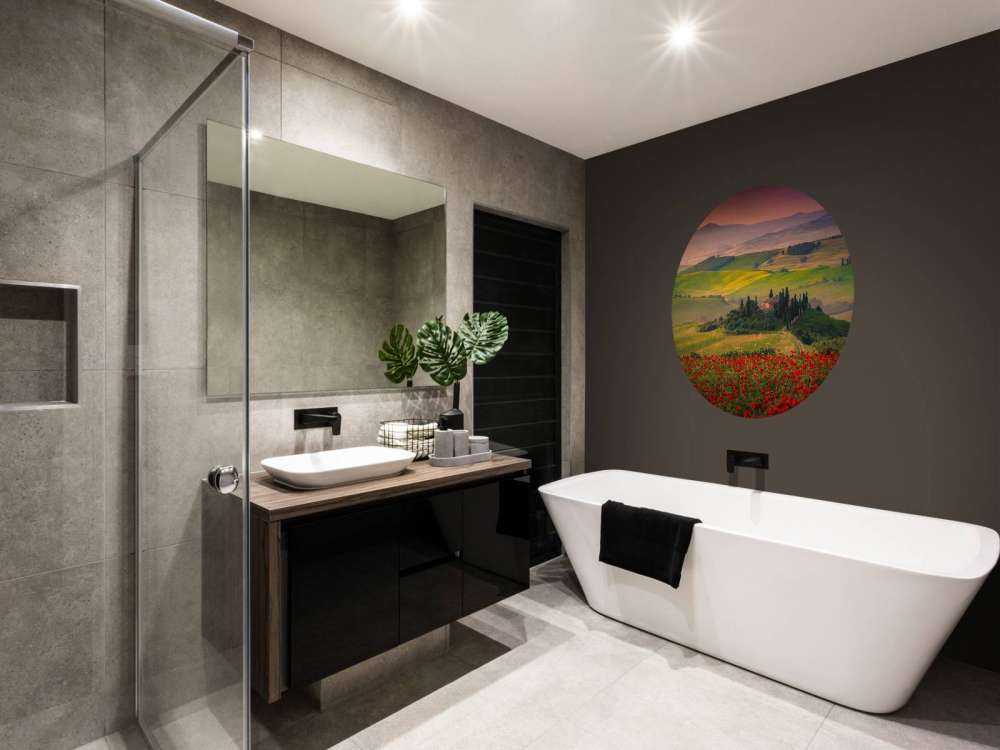 Röda vallmo med italienskt landskap