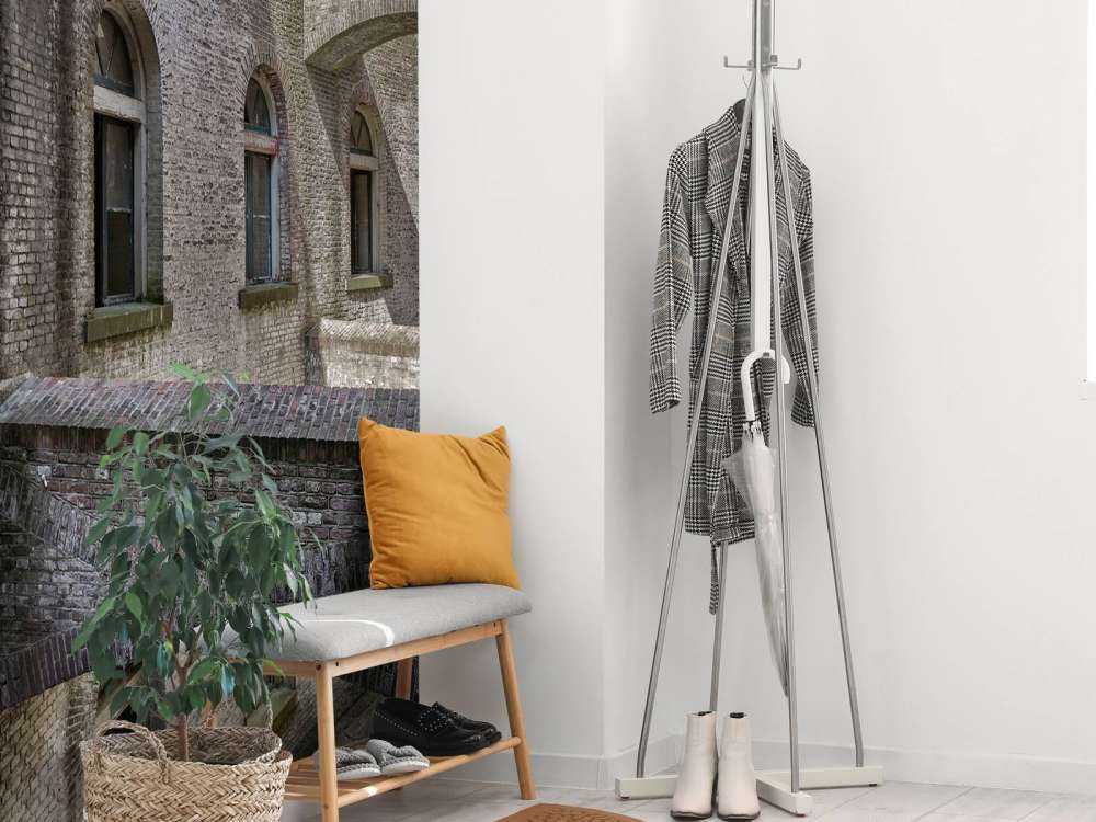 Gammal byggnad med bågar