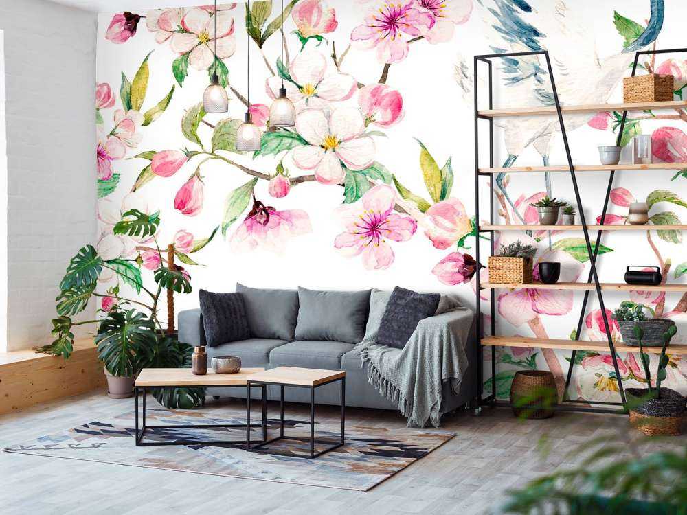 Målade tranor vid blommor