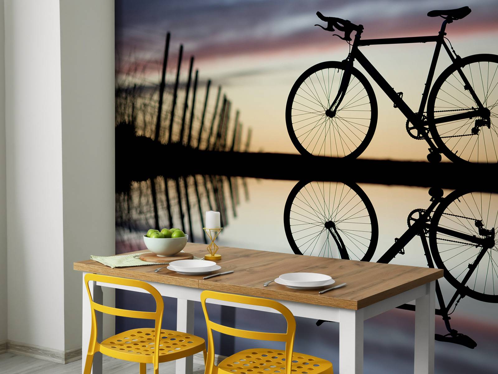 Racing bike i solnedgången