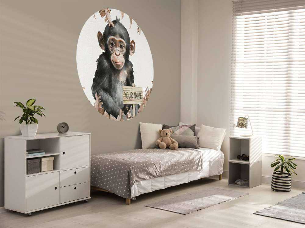 Baby-chimpanse i junglen taupe