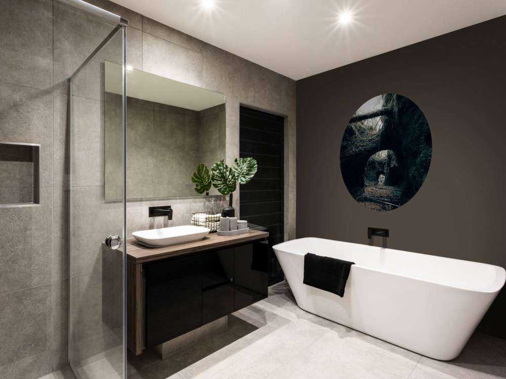 Gamle jerngruver gjenvunnet av naturen