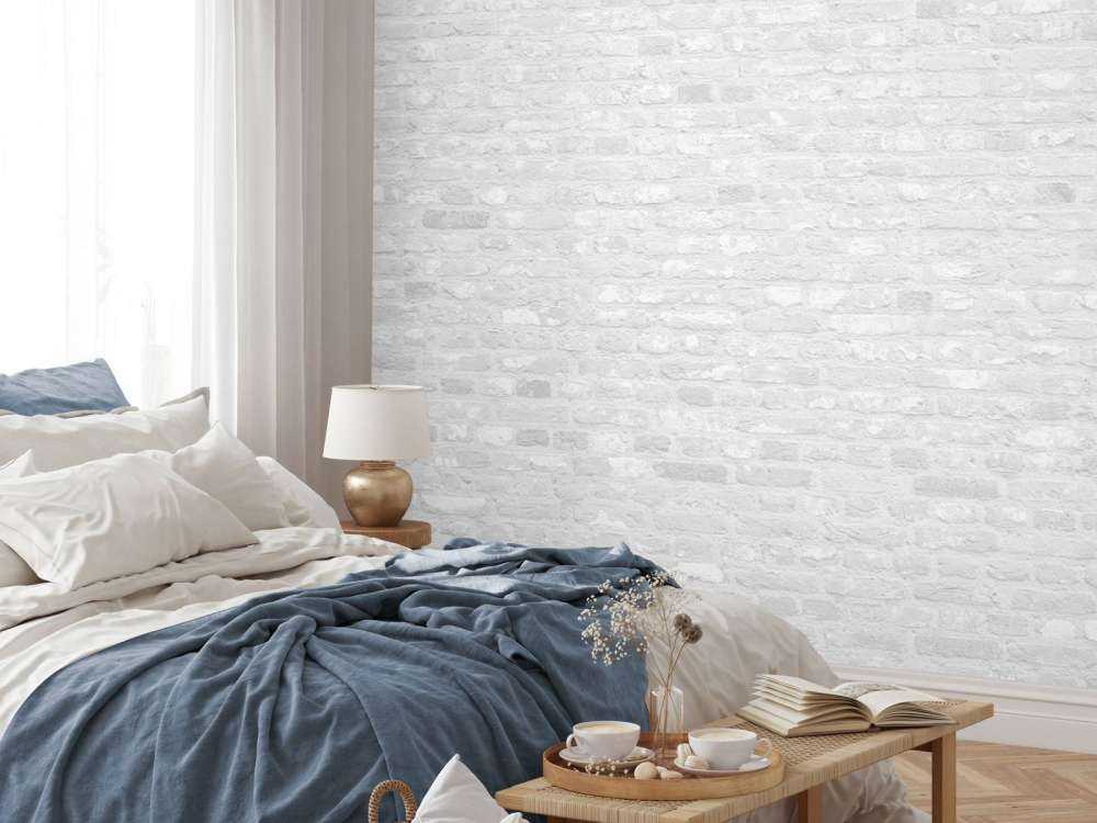 Hvit gammel steinmur