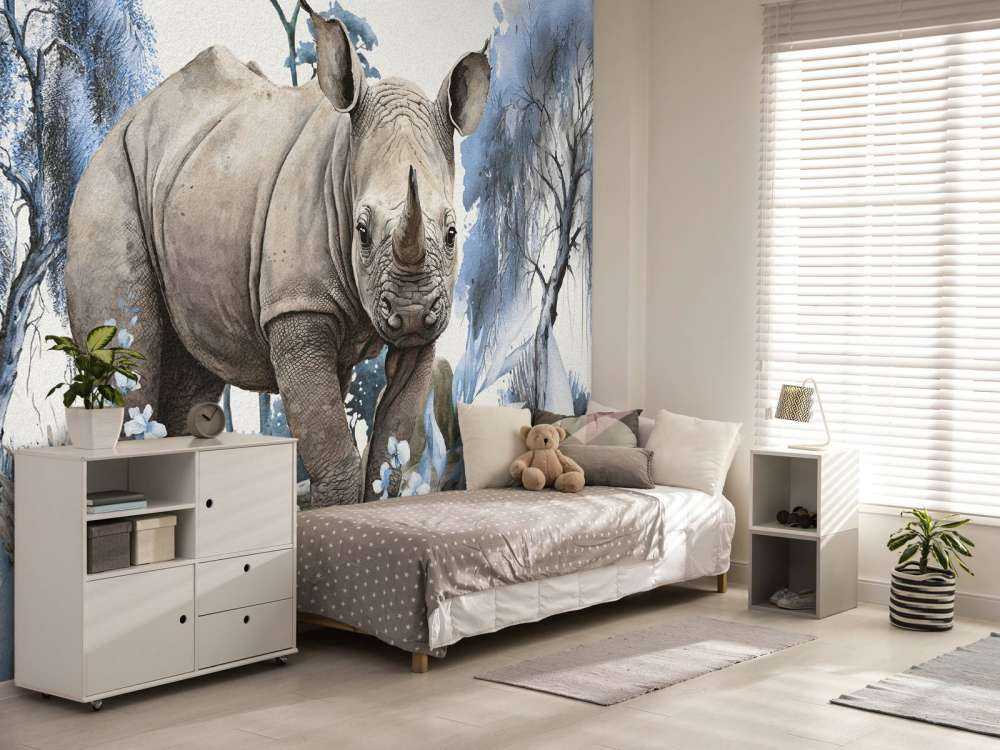 Neshornunge på savannen blå