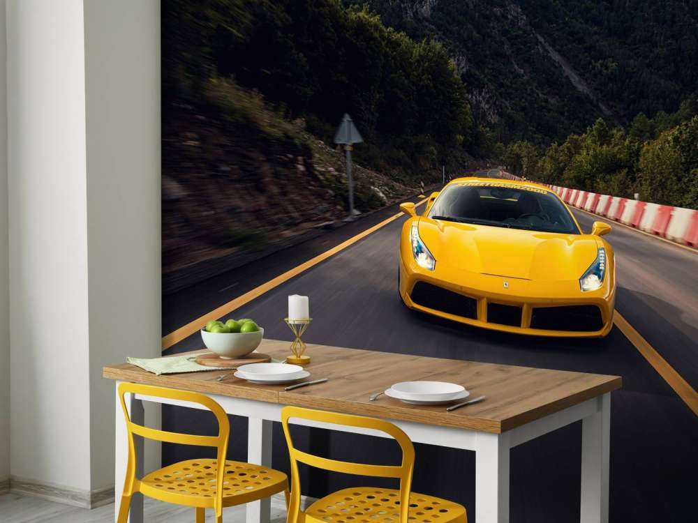 Hastighet genom gröna bergspass