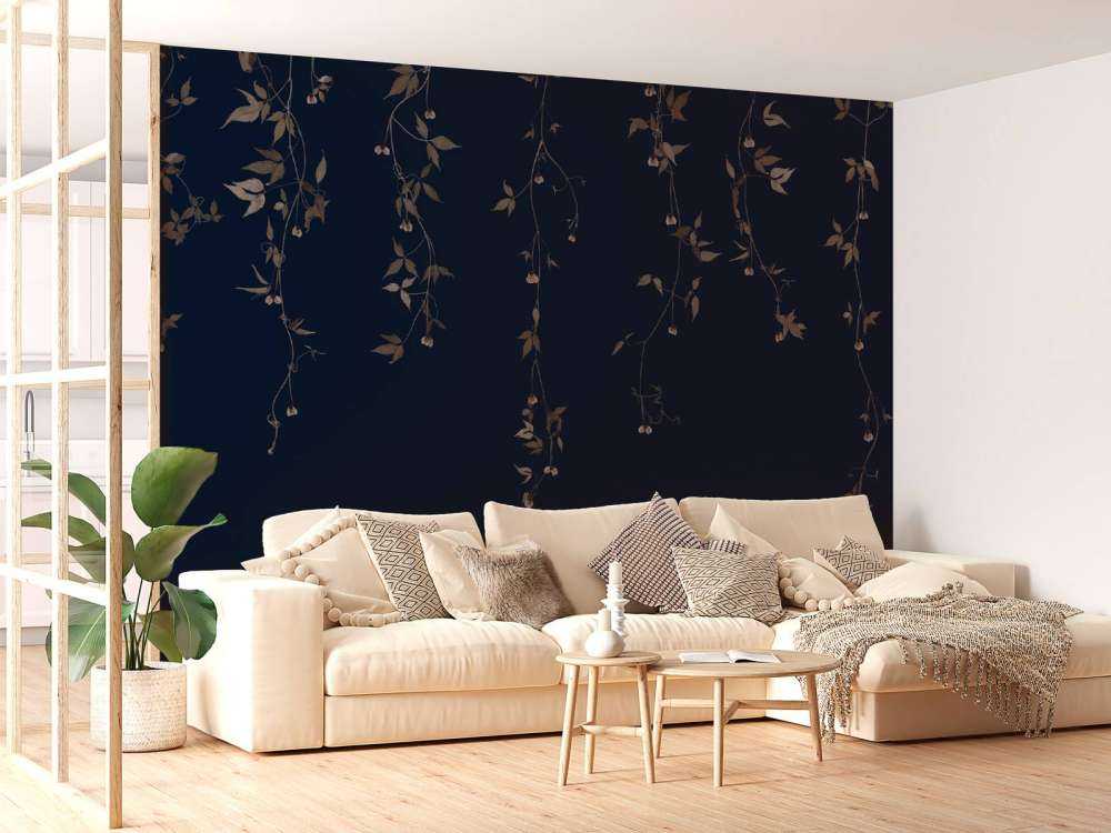 Klematis kvistar på midnattsblått