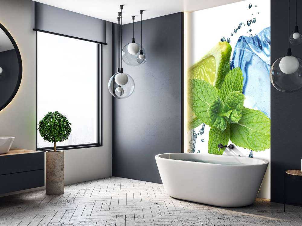 Stänkande vatten med mynta och lime