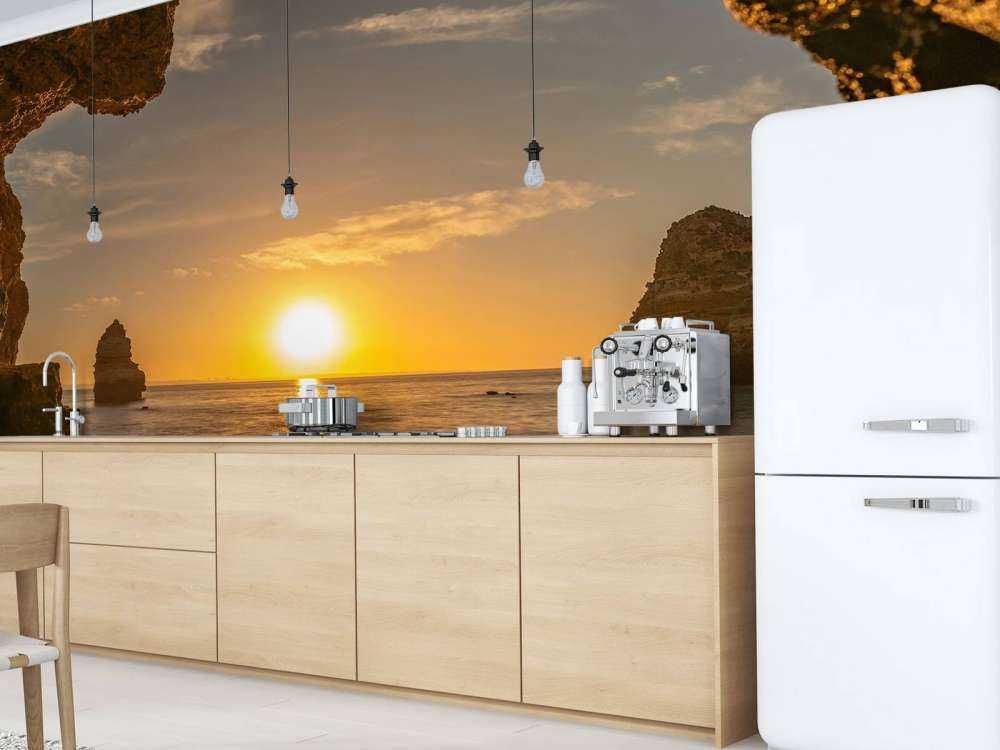 Soloppgang fra en hule