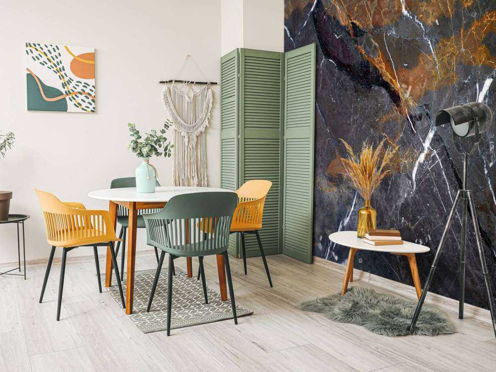 Marmor med varme farger