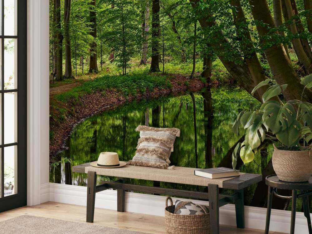 Buede Traer ved vannet