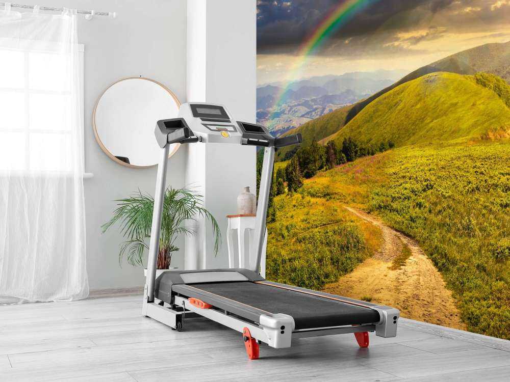 Bjerge ved solnedgang